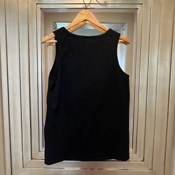 Dolly tank top size medium black color - Picture 4 of 4